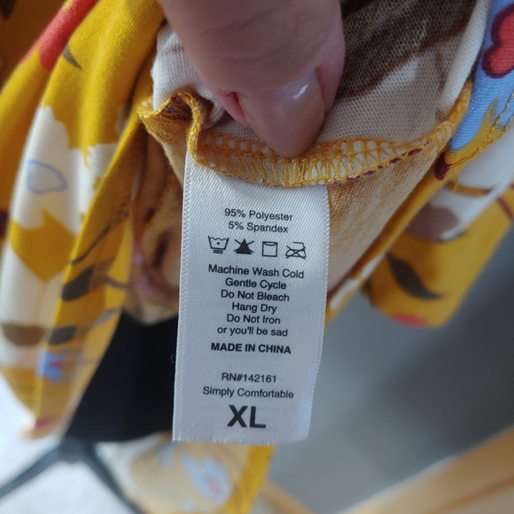 Lularoe iris tunic - Picture 2 of 4